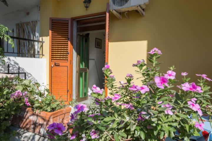 B&B Casa Cosmano Brancaleone Marina Eksteriør billede